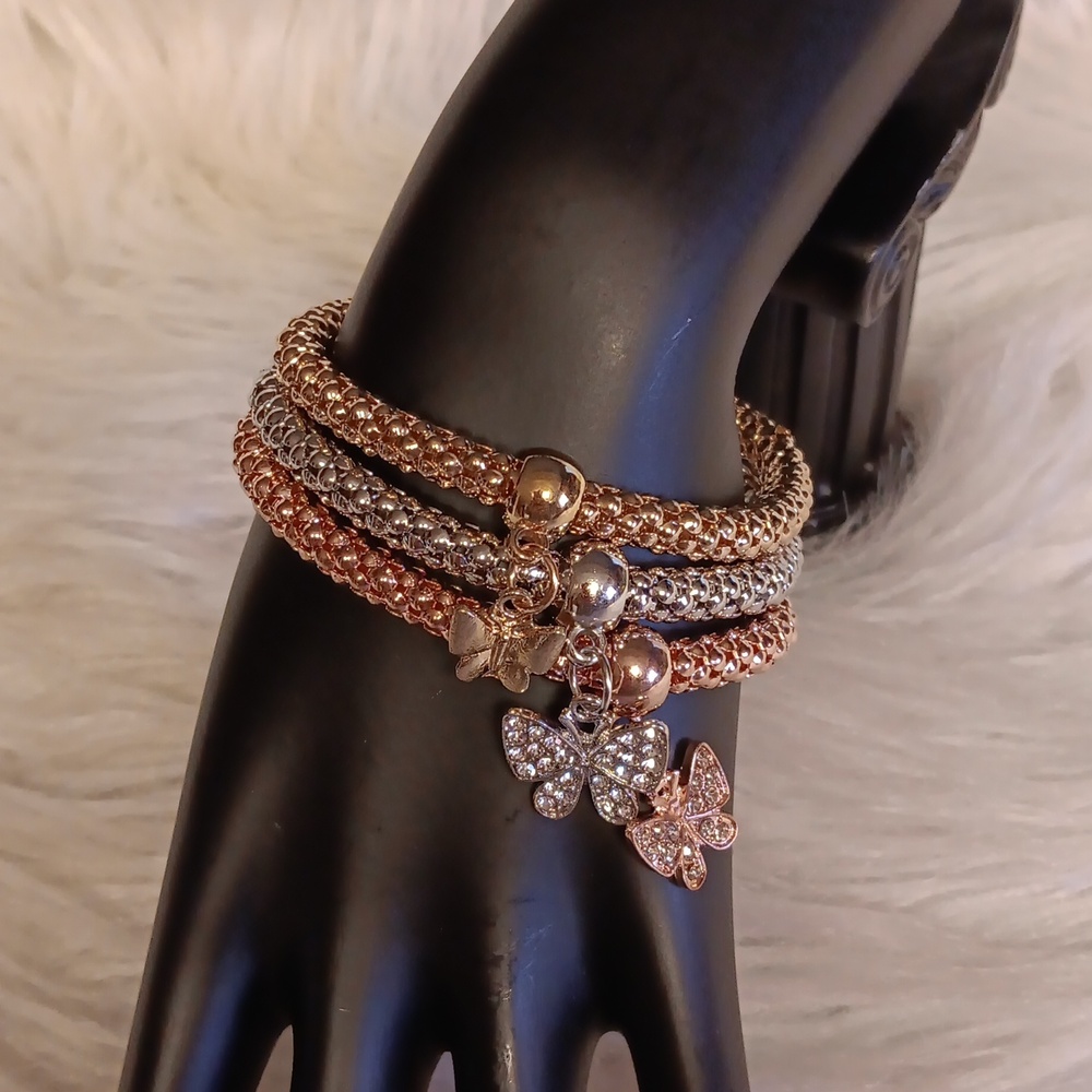 THREE PIECE SPARKLING RHINESTONE BUTTERFLY CHARM STRECHY BRACELET